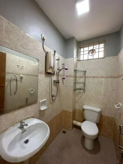 Muslim Suite Home @ Airport Bayan Lepas Penang